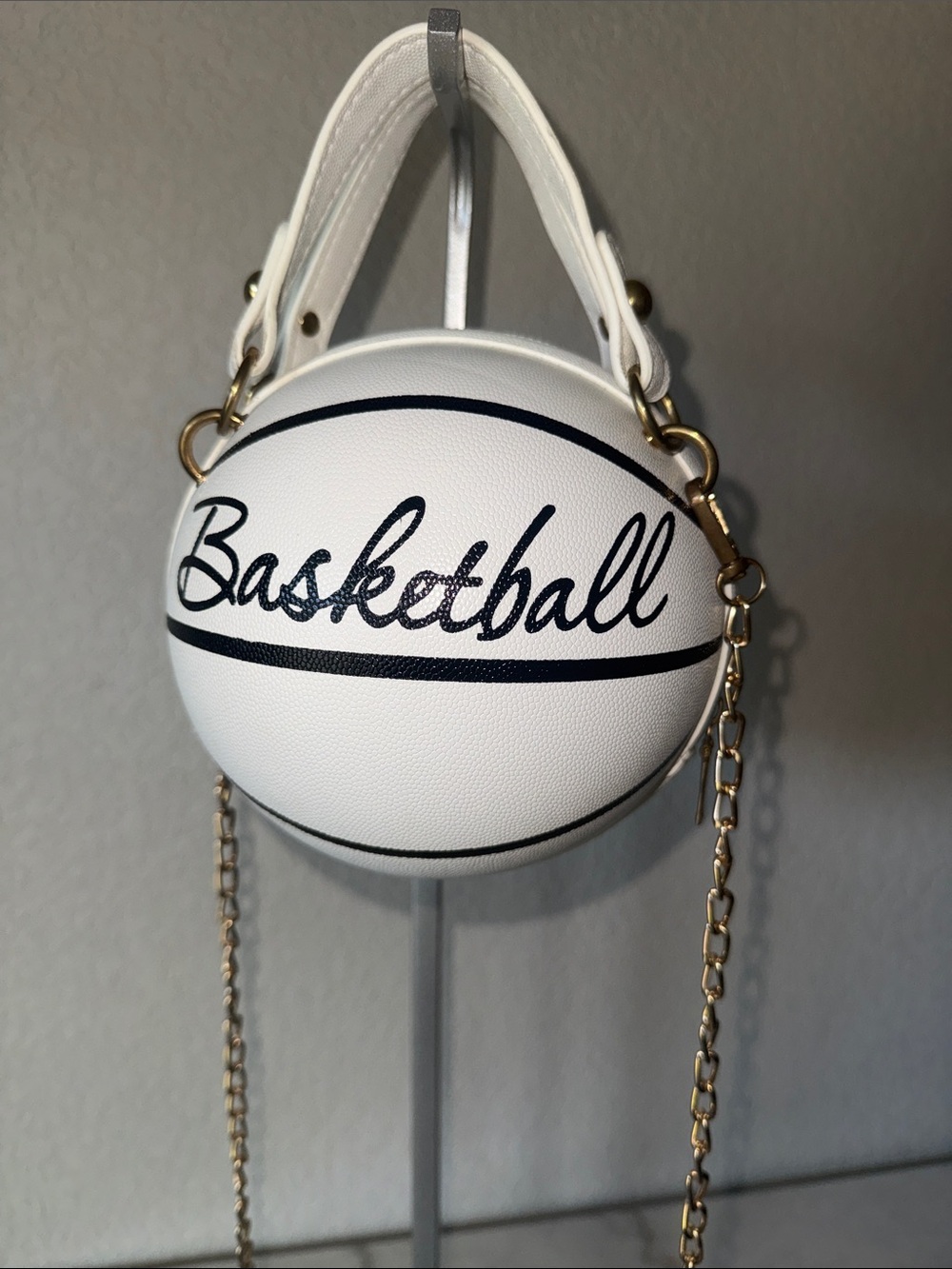 White Basketball-Shaped Crossbody Bag with Gold Crossbody Chain-GUC!! π - Picture 6 of 8